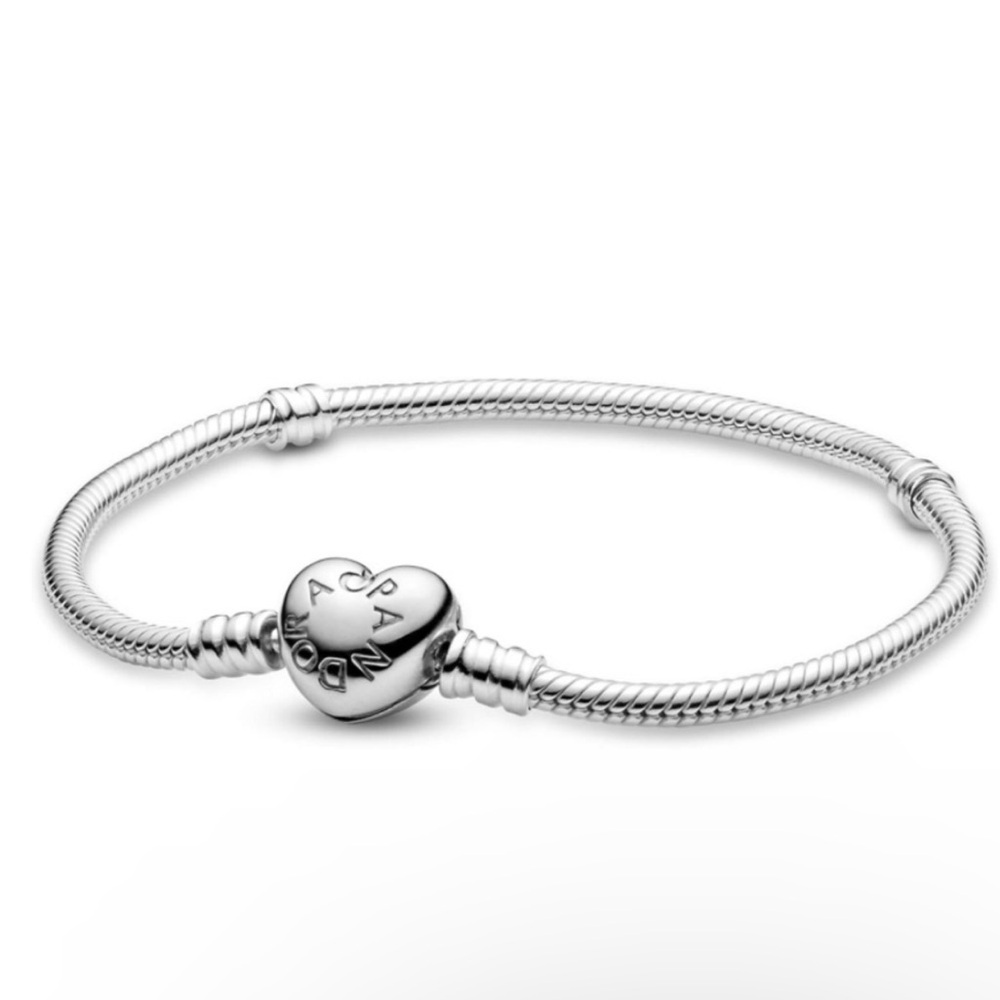 🩶 Pandora Silver Heart Charm Bracelet